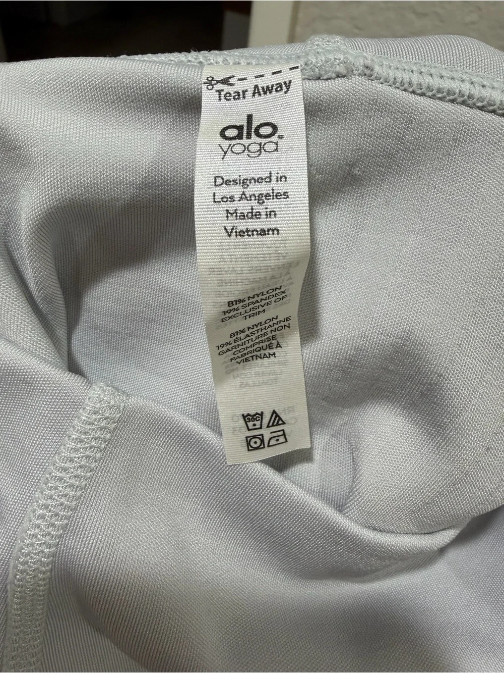 Alo Yoga High waisted Legging Size Small
